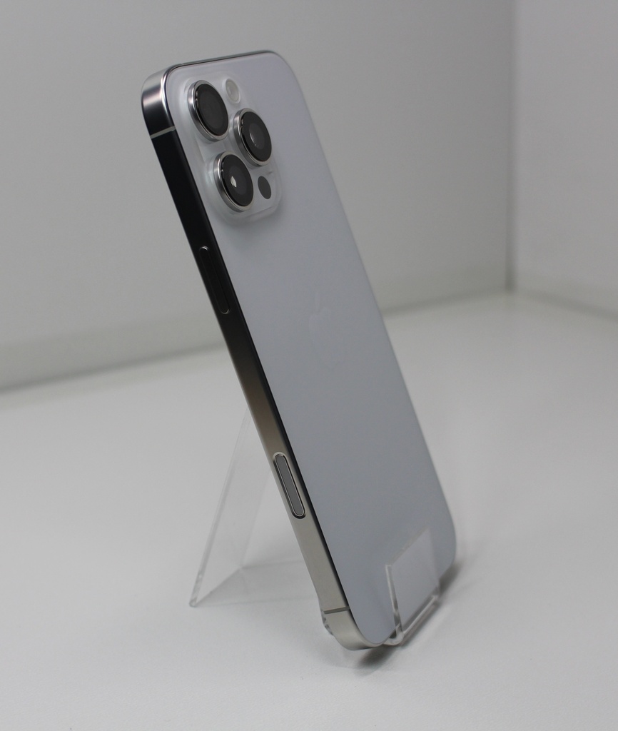 iPhone 16 Pro Max 256Gb (e sim) White Titanium б/y Акб 97%